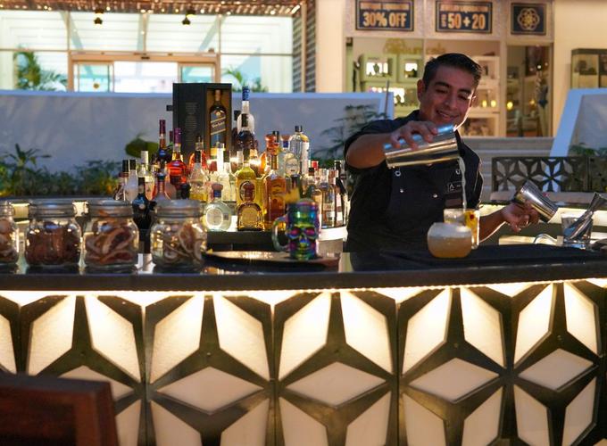 Lobby Bar Krystal Grand® Cancún All Inclusive Lobby Bar Krystal Grand® Cancún All Inclusive