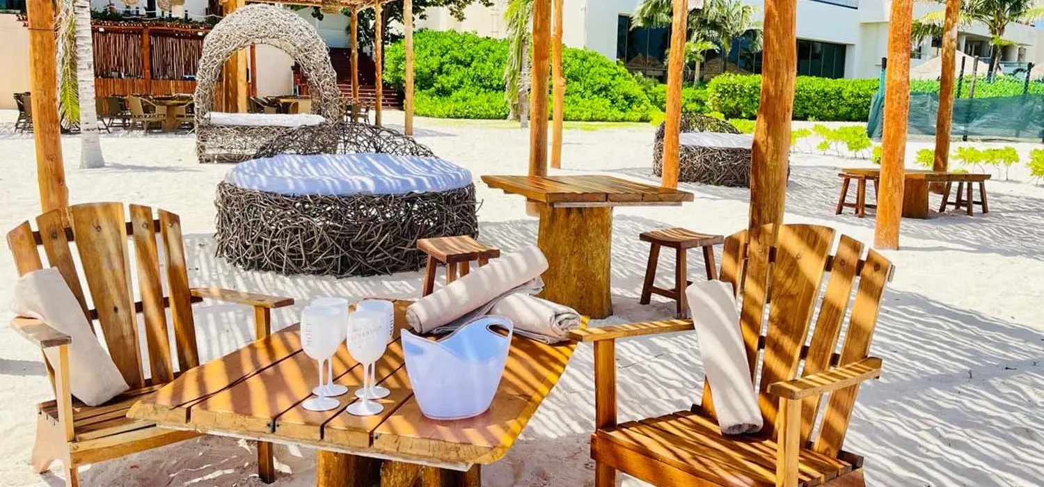 Moskito Beach Club Krystal Grand® Cancún All Inclusive Moskito Beach Club Krystal Grand® Cancún All Inclusive