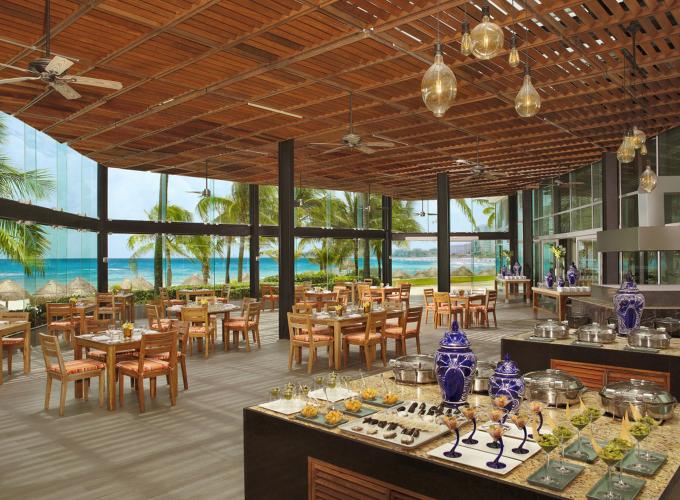 O Restaurant Krystal Grand® Cancún All Inclusive O Restaurant Krystal Grand® Cancún All Inclusive