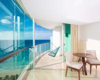 Altitude® Corner Suite Ocean Front Krystal Grand® Cancún All Inclusive Altitude® Corner Suite Ocean Front Krystal Grand® Cancún All Inclusive