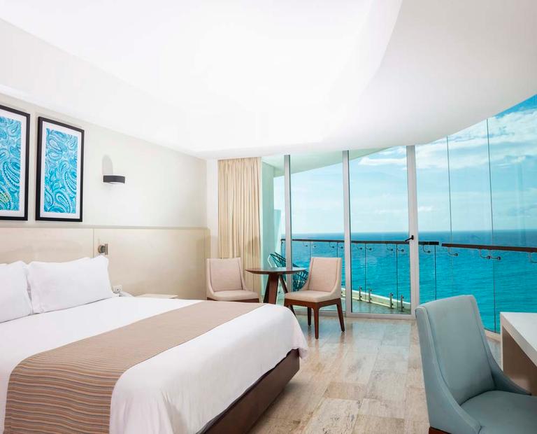 Altitude® Corner Suite Ocean Front Krystal Grand® Cancún All Inclusive Altitude® Corner Suite Ocean Front Krystal Grand® Cancún All Inclusive