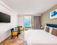 Deluxe Ocean Front Krystal Grand® Cancún All Inclusive Deluxe Ocean Front Krystal Grand® Cancún All Inclusive