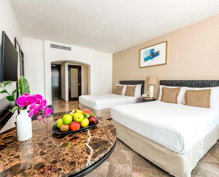 Standard Room Krystal Grand® Cancún All Inclusive Standard Room Krystal Grand® Cancún All Inclusive