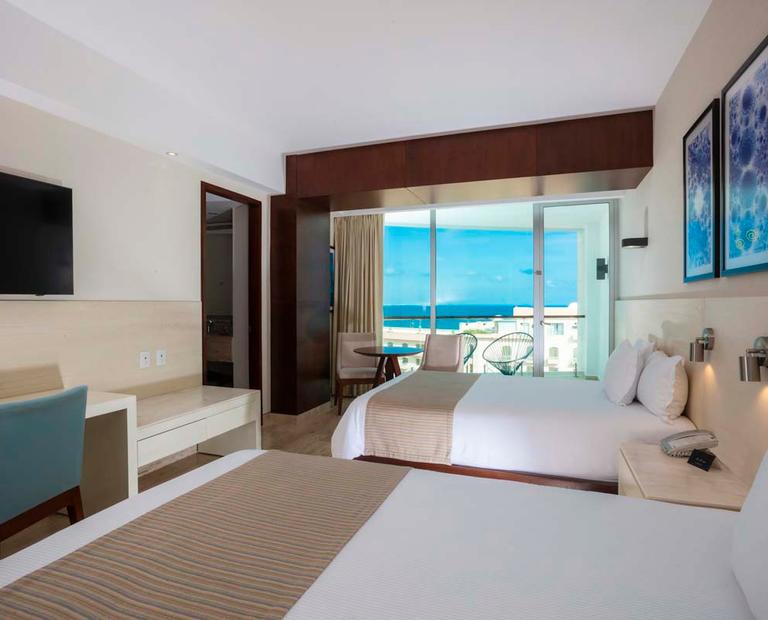 Altitude® Suite Krystal Grand® Cancún All Inclusive Altitude® Suite Krystal Grand® Cancún All Inclusive